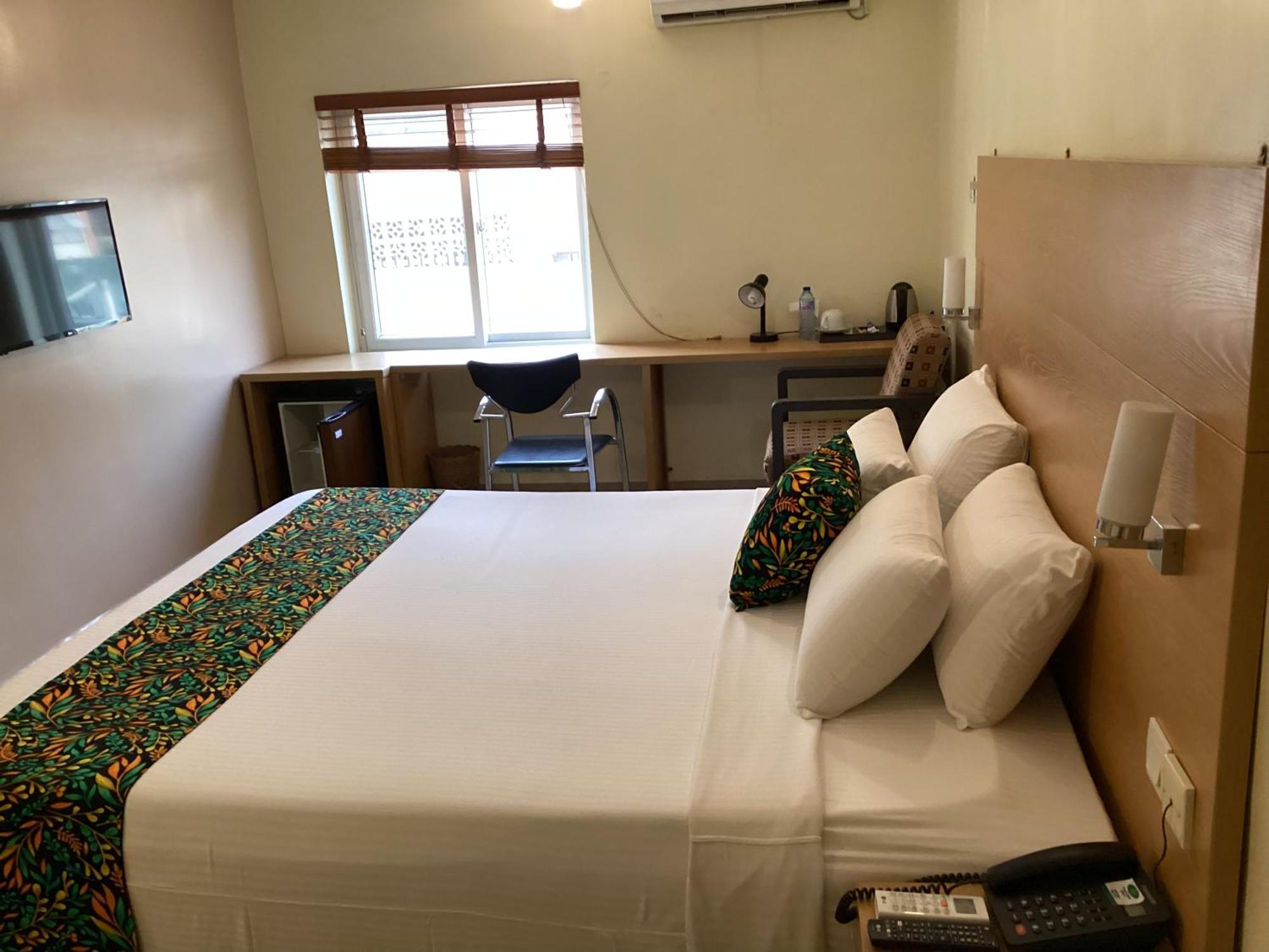 Adis Hotels Ιμπαντάν Εξωτερικό φωτογραφία