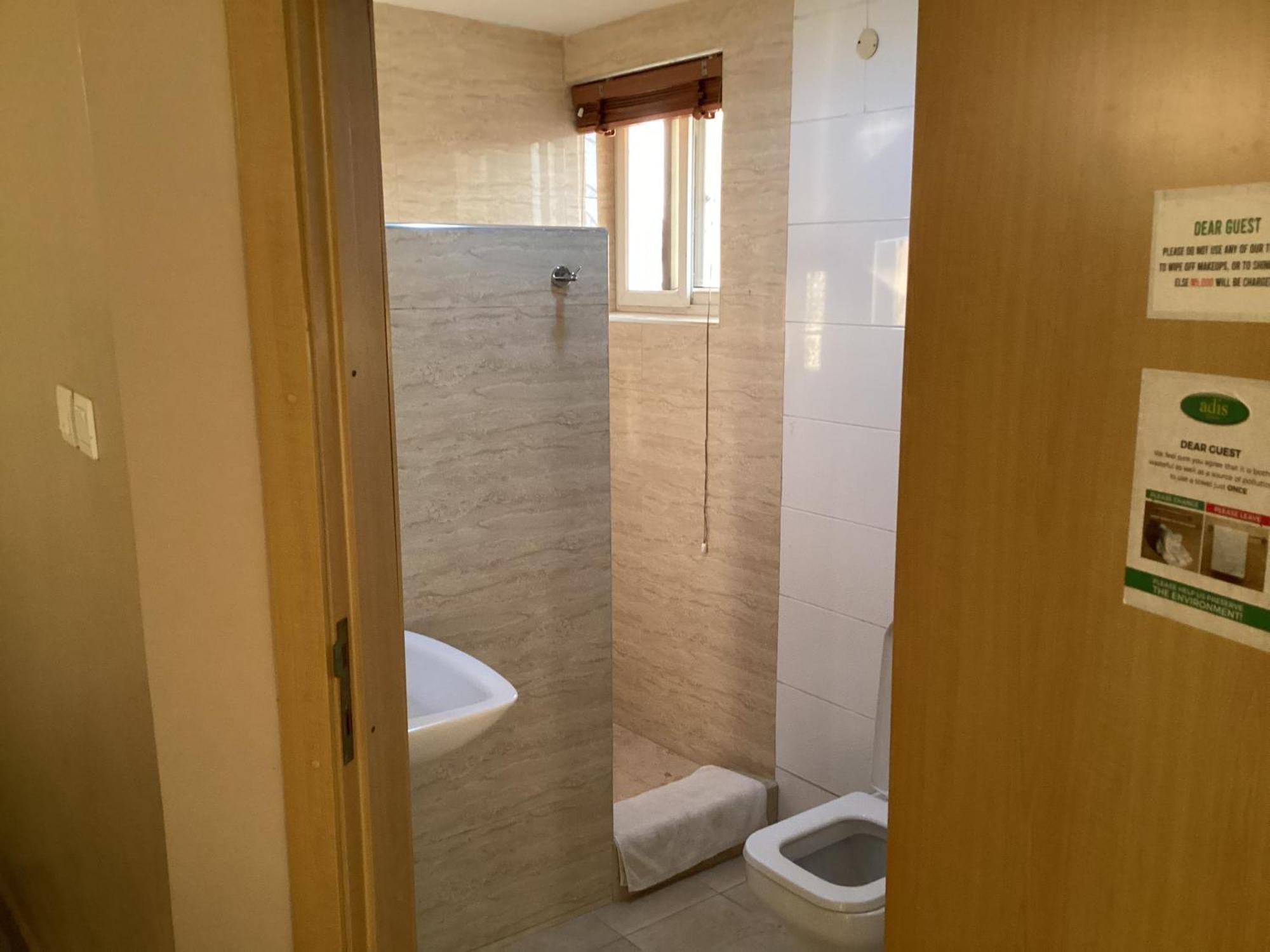 Adis Hotels Ιμπαντάν Εξωτερικό φωτογραφία