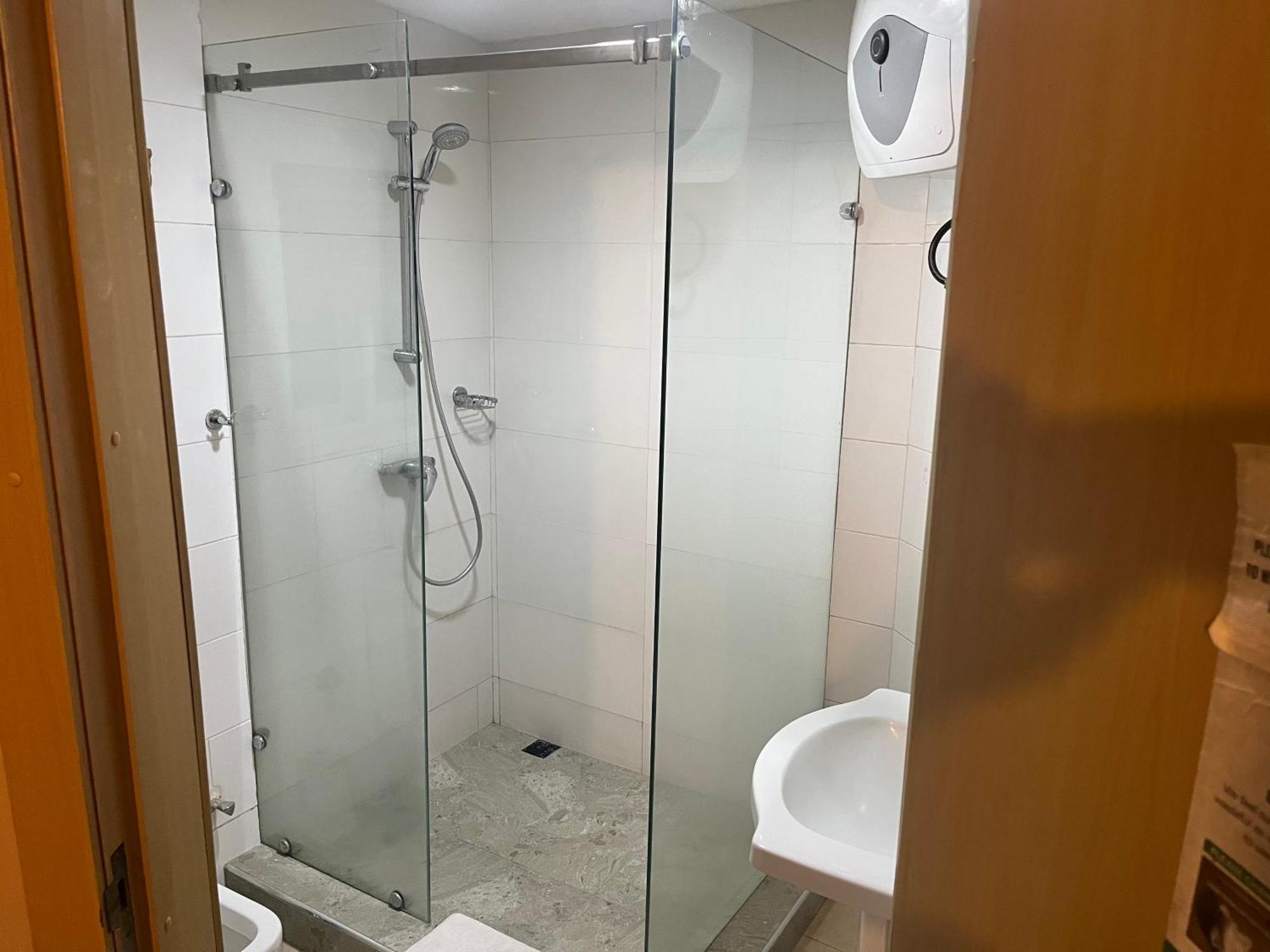 Adis Hotels Ιμπαντάν Εξωτερικό φωτογραφία