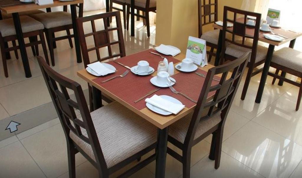 Adis Hotels Ιμπαντάν Εξωτερικό φωτογραφία